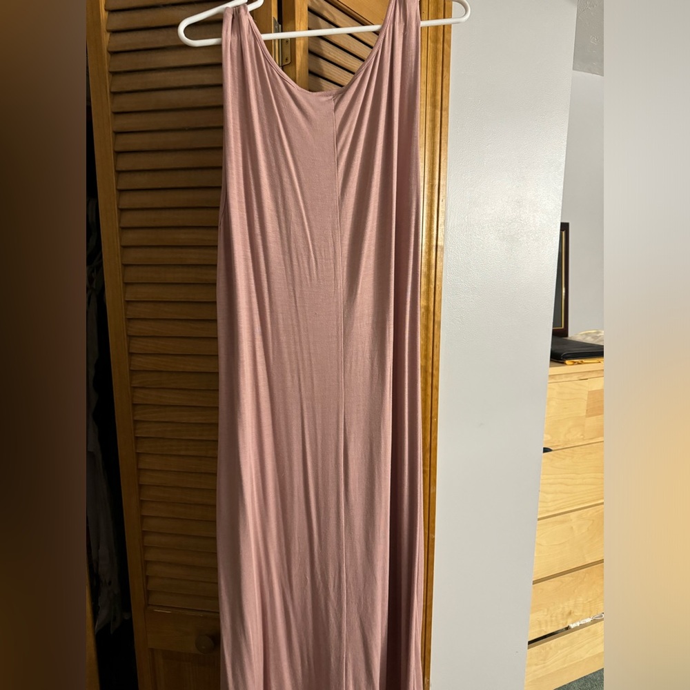 Dress never worn - Picture 3 of 4
